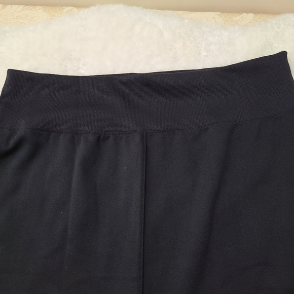 LANE Bryant black high waisted lightweight neutral leggings, Sz E/F (L/XL) - Picture 3 of 7